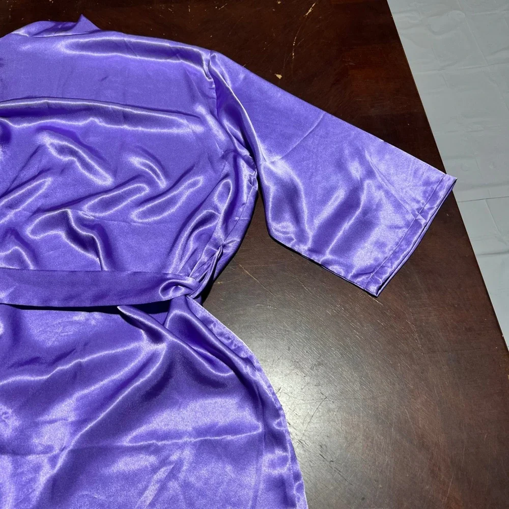 iCollection Purple Satin Kimono Robe Plus Size 1X/2X Short Tie Waist 7893X Mens